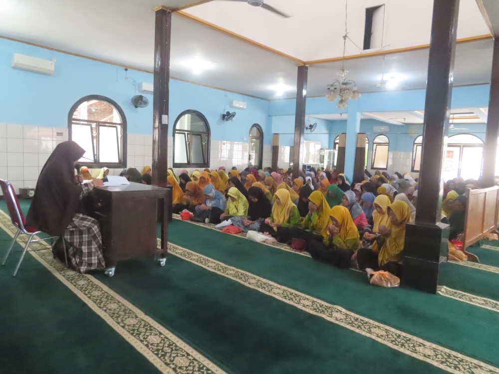Pengajian dan Pembagian Bingkisan Amaliah Ramadan 1447 H