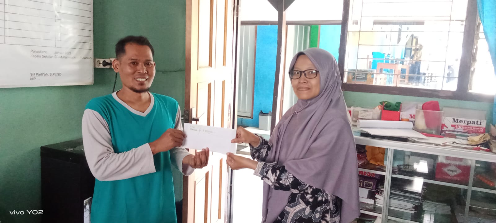 Pentasyarufan Beasiswa Mentari untuk Siswa SD Muhammadiyah Purwokerto